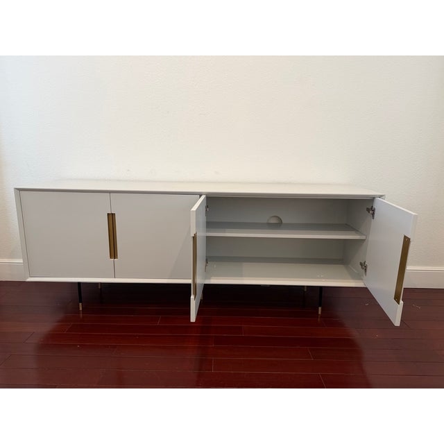 Modern Ivory Painted Linen Sideboard With Brass Hardware – Modern Transitional For Sale - Image 3 of 8