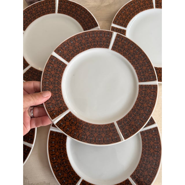 Vintage Mid Century Modern Dinner Plates Brown Scroll Border Set of Five 8.25 Inch For Sale - Image 12 of 12