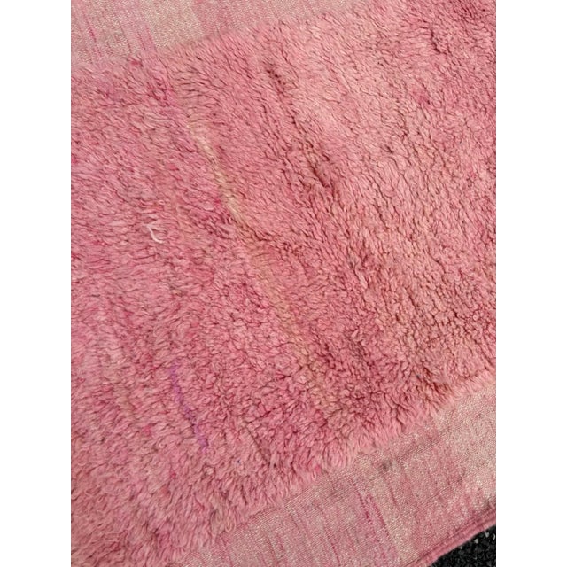 Pink Moroccan Modern Wool Rug For Sale - Image 6 of 10