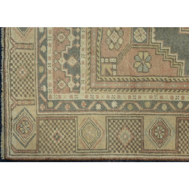 Turkish Vintage Rug 4'4" x 8' #17801 For Sale - Image 4 of 8