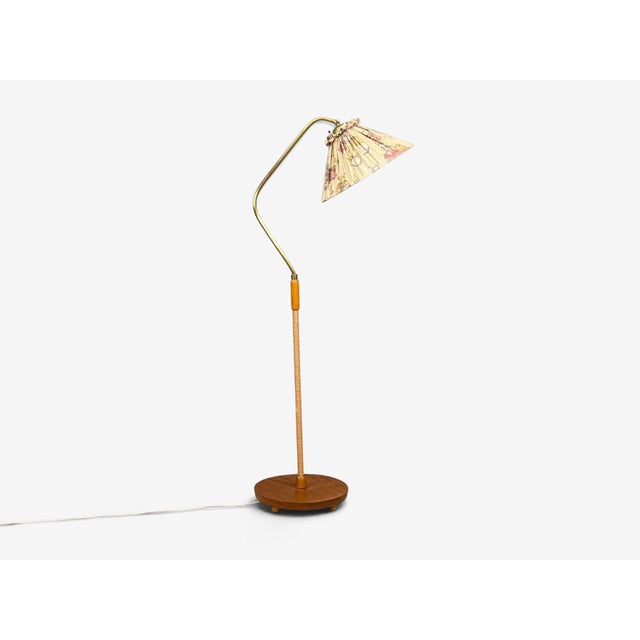 Mid-Century Modern 1940s Swedish Modern, Floor Lamp, Elm, Brass, Cord, Beige Fabric For Sale - Image 3 of 12