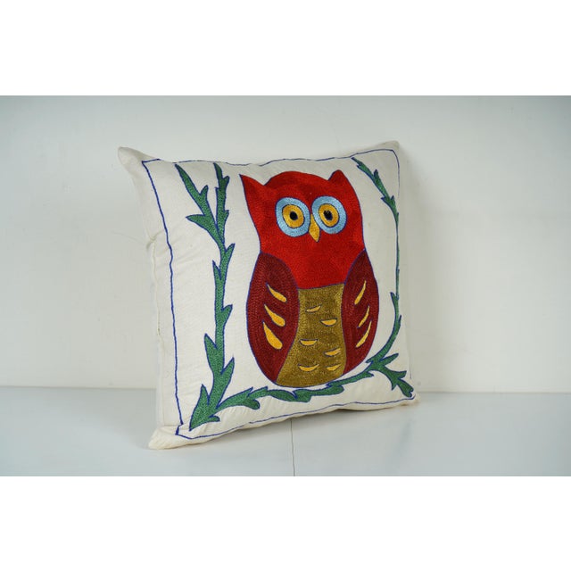 Mid-Century Modern Boho Owl Suzani Cushion Cover 17'' X 18'' For Sale - Image 3 of 5