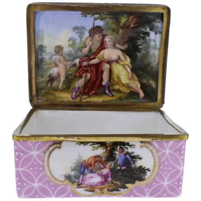 Antique South Staffordshire or Battersea Enamel Table Snuff Box, 18th Century For Sale - Image 11 of 11