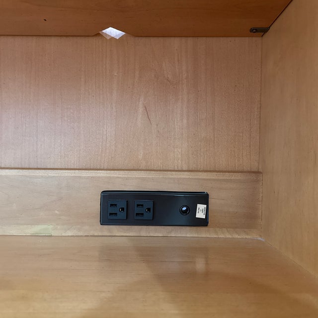 1980s Vintage Bernhardt Armoire For Sale In New York - Image 6 of 12