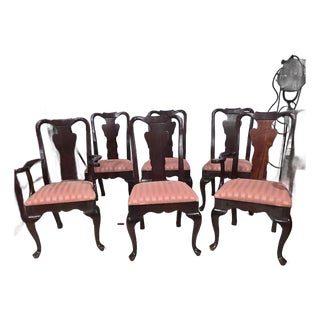 Mid 20th Century Set of 8 Queen Anne Style Mahogany Dining Chairs With Captain’s Chairs For Sale