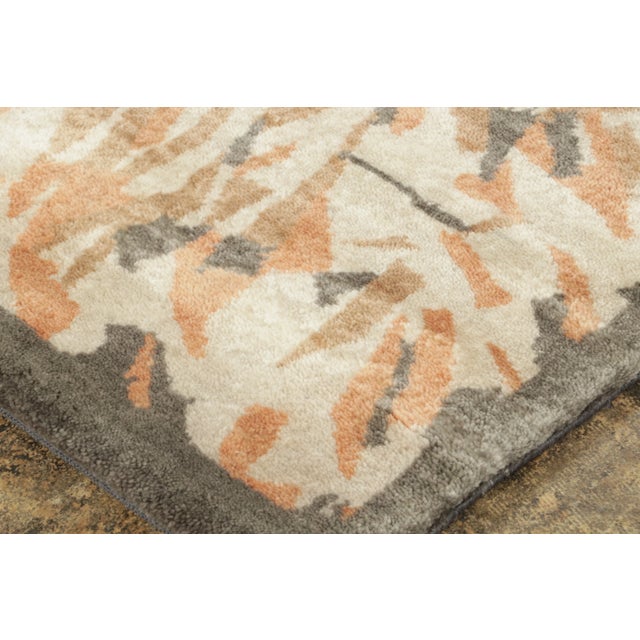 2020s Oversized Contemporary French Art Deco Style Rug With Medallion, by Rug & Kilim, India For Sale - Image 5 of 7