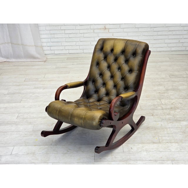 Chesterfield Rocking Chair in Green Leather and Teak, 1950s For Sale - Image 10 of 17