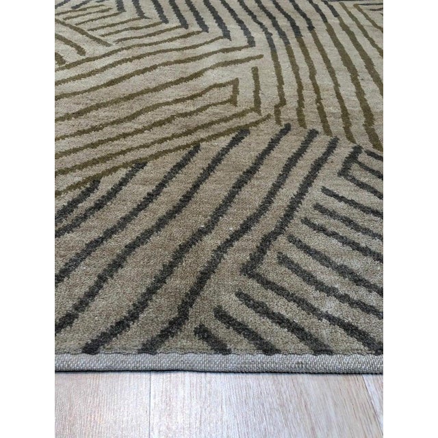 Contemporary 8x10 Brown Hand-Knotted Wool Striated Earthwork Classic Traditional Carpet Rug For Sale - Image 3 of 3