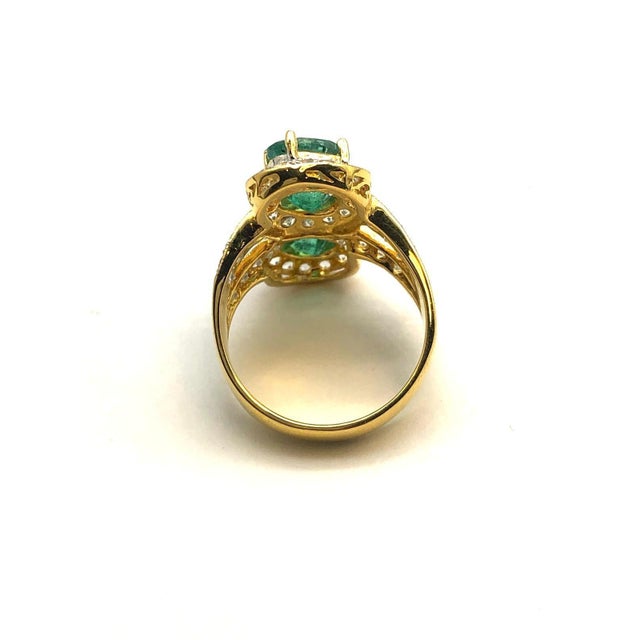 Bochic "Orient" Natural Emerald & Topaz Cocktail Ring Set In 18K Gold & Silver For Sale In New York - Image 6 of 11