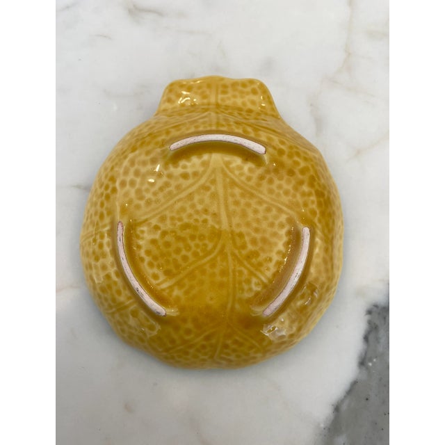 1980s Vintage Hand-Painted Ceramic Cabbage Majolica Style Japanese Bowls/Plates -Set of 5 For Sale In Los Angeles - Image 6 of 10