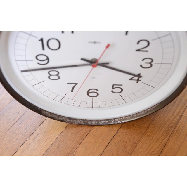 White 1950s Large Industrial Mid-Century Modern Howard Miller Metal School Clock For Sale - Image 8 of 13