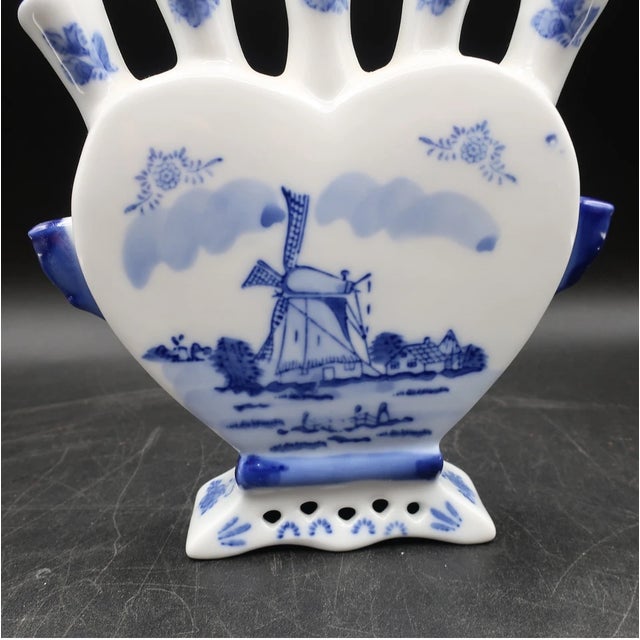 Vintage MCM Delftware Delft Blue Tulip 5-Finger Fan Bud Vase For Sale In Houston - Image 6 of 6