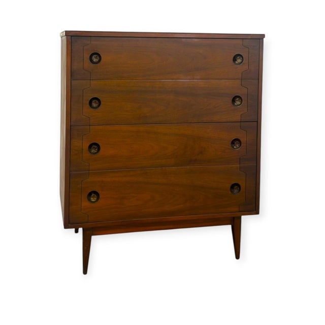Wood Vintage Mid-Century Modern 4-Drawer Tallboy Dresser Dovetailed Drawers. For Sale - Image 7 of 12