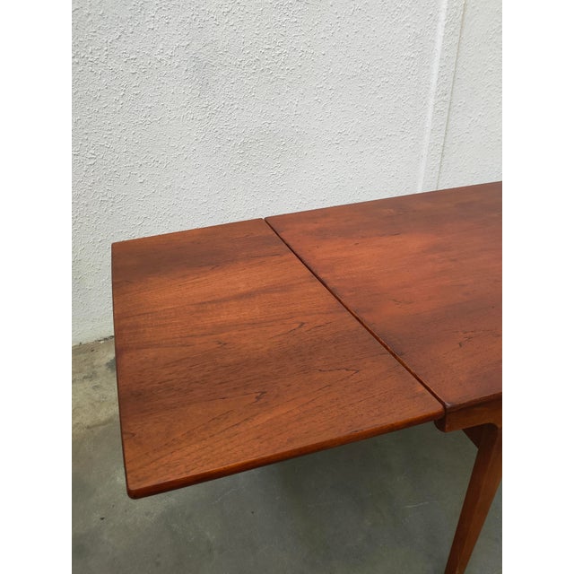 Mid-Century Modern Extendable Table in Teak, Denmark, 1980 For Sale - Image 4 of 11