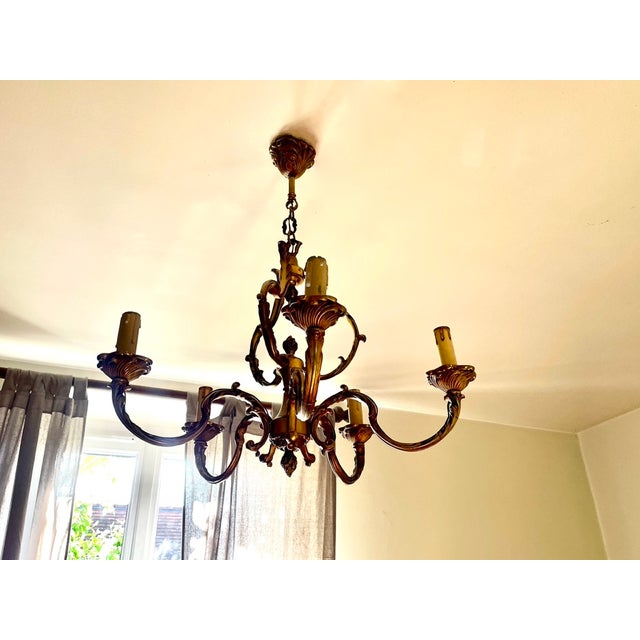 Large five-light bronze chandelier, Louis XV style E14 bulb (minimum height: 59 cm) European Plug (up to 250V).The wiring...