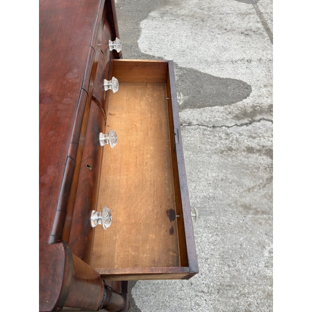 Antique American Empire Chest of Drawers | 5 Drawer Mahogany Veneer Dresser | 19th Century Early American Bedroom Furniture | Solid Wood For Sale - Image 10 of 12