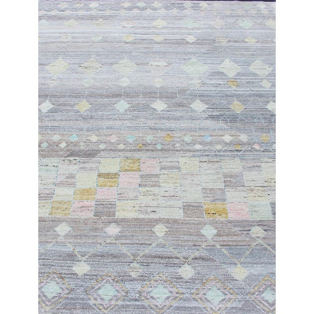 Casual Modern Design Rug in Light Grey and Pops of Colors 6'10 X 9'5 For Sale - Image 4 of 16