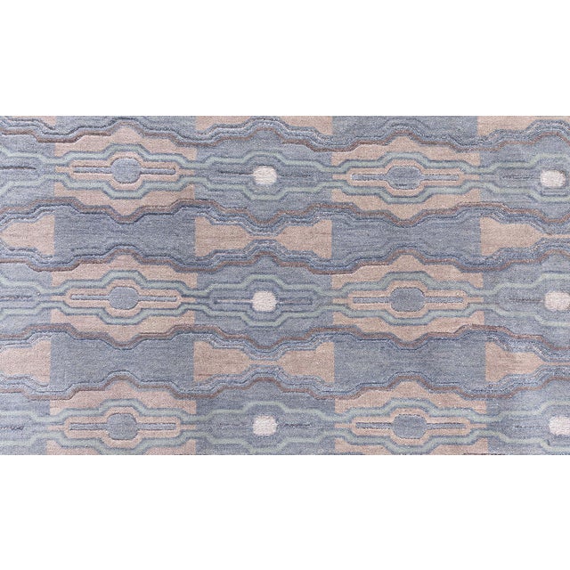 Early 21st Century Light Gray Geometry Meets Modern Elegance: Rug "Misty" by Doris Leslie Blau For Sale - Image 5 of 10