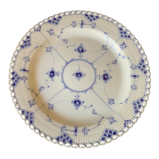 1960s Royal Copenhagen Blue Fluted Full Lace Round Serving Platter 1041 For Sale