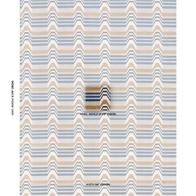 A graphic horizontal chevron stripe, Aldo Velvet owes its rich texture and fabulous dimension to a loop-and-pile weave...