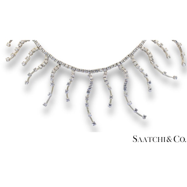 Early 21st Century 18k (750) White Gold - 12.60 Ct Natural Diamond -Vvs: Necklace For Sale - Image 5 of 11