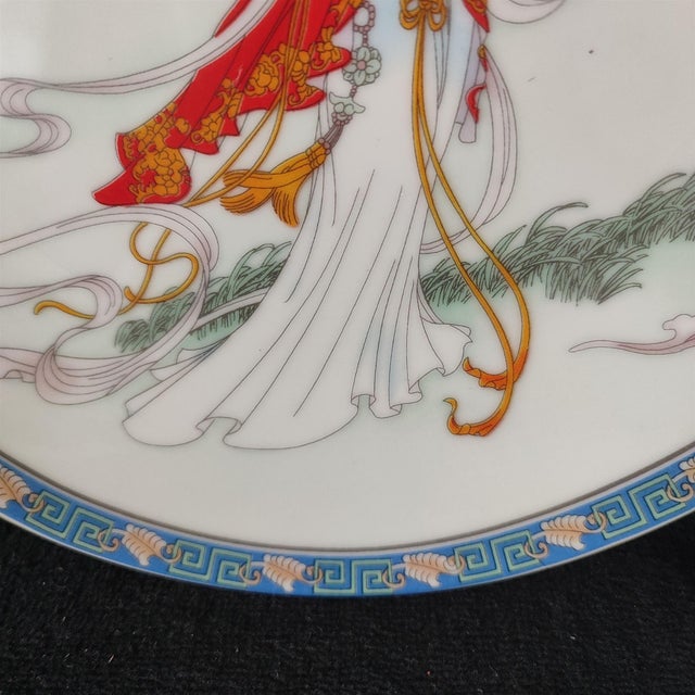 Chinese Ceramic Plate,Famille Rose Porcelain Plate Hand Painted Beauty Figure Pattern For Sale - Image 4 of 11