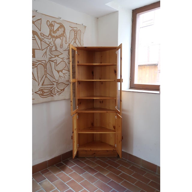 French Pine Glazed Bookcase in the style of Maison Regain, 1980s For Sale - Image 11 of 15