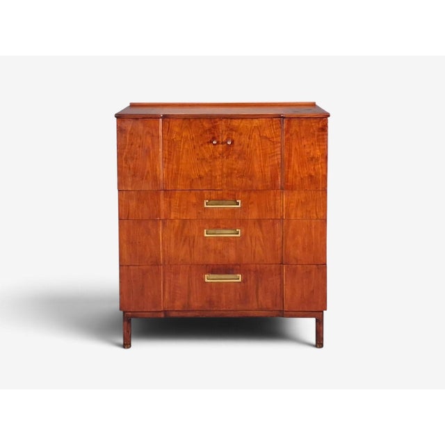 John Widdicomb, American Modern, Gentleman's Chest, Walnut, Brass, Usa, 1960s For Sale - Image 4 of 14