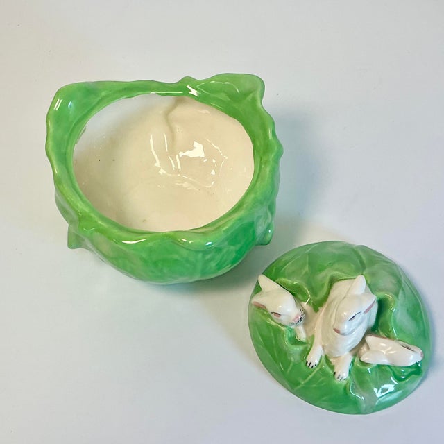 1970s Vintage Hollywood Regency Americana Folk Art Cabbage Tureen With Bunnies - Easter For Sale - Image 12 of 18