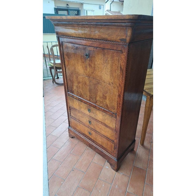 Antique Louis Philippe Secretaire in Walnut, 1800s For Sale - Image 3 of 7
