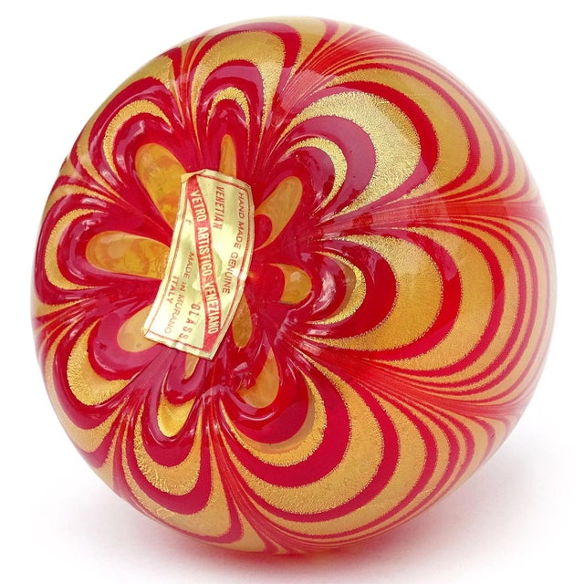 Mid 20th Century Vintage Murano Venetian Vetro Artistico Red Gold Flecks Pulled Feather Italian Art Glass Paperweight For Sale - Image 5 of 6