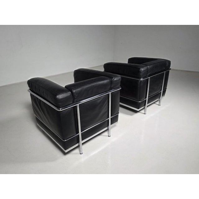 Grand Confort, Petit Modèle LC2 Chairs by Le Corbusier, 1980s, Set of 2 For Sale - Image 3 of 10