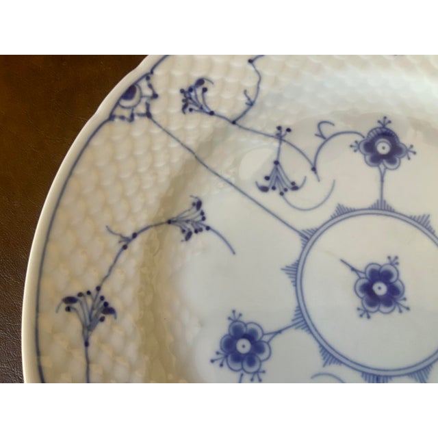 Traditional Vintage Bing & Grondahl Blue Fluted Dinner Plate 624 For Sale - Image 3 of 8