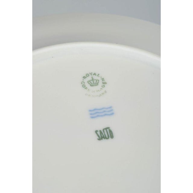 Axel Salto Vintage Porcelain Dinner Plates by Axel Salto for Royal Copenhagen, 1970s, Set of 4 For Sale - Image 4 of 5