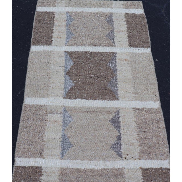 Geometric Scandinavian Flat-Weave Rug by Keivan Woven Arts, 3'0 X 5'2 For Sale - Image 4 of 9