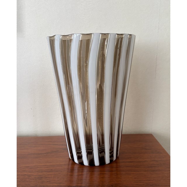 Venini Venini Murano Glass Vase in Black and White, 1980s For Sale - Image 4 of 6