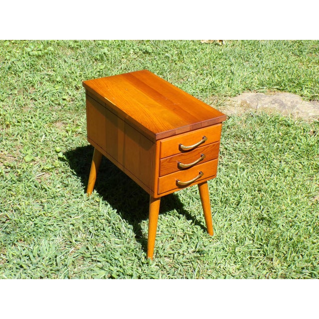Mid-Century Modern Vintage Mid Century Sewing Stand End Table Nightstand For Sale - Image 3 of 14