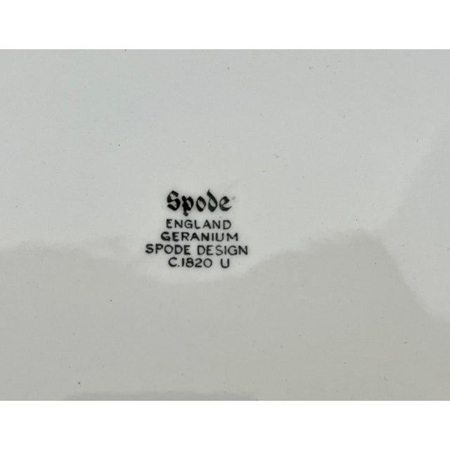 English Vintage 1970s Spode Geranium Blue Room Collection Cake Plate For Sale - Image 3 of 11