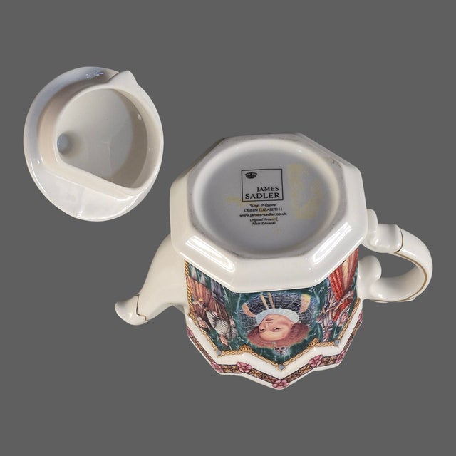 Green Vintage Gothic Style James Sadler England Queen Elizabeth I Tea Pot For Sale - Image 8 of 10