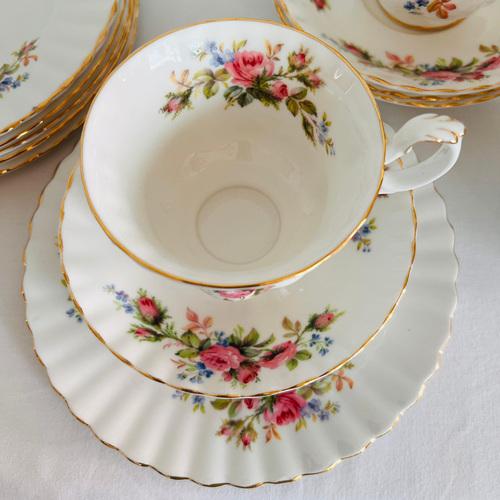 Vintage Moss Rose Porcelain Set from Royal Albert, England, Set of 6 For Sale - Image 5 of 9
