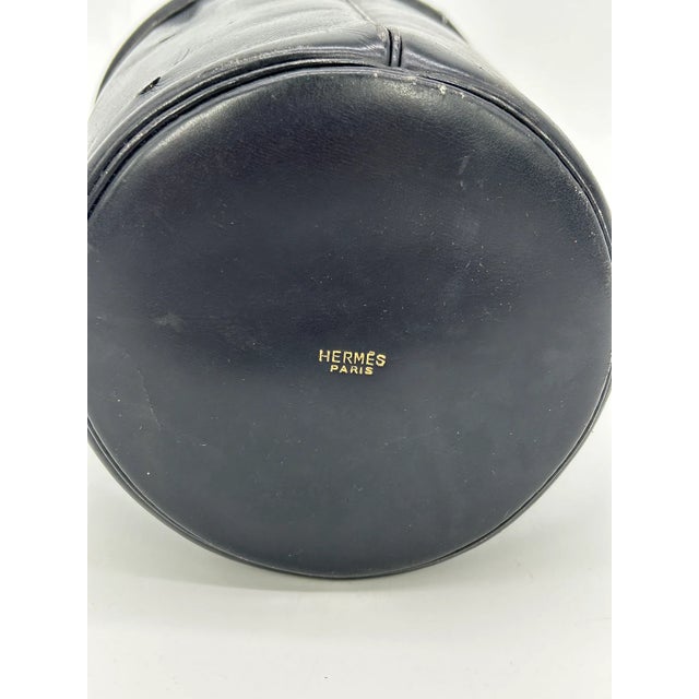Hermes Vintage Black Box Calf Leather Mangeoire Bucket Bag For Sale - Image 9 of 12