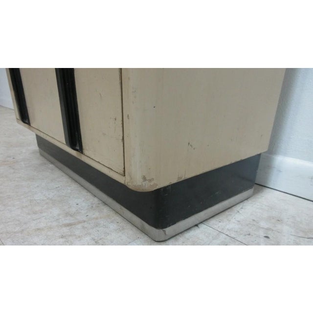 1940s Art Deco Dental Cabinet Industrial Medical Chest Dresser Tan 10 Drawer For Sale - Image 11 of 11