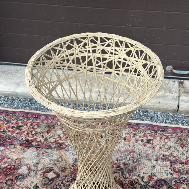 Plastic Russell Woodard Spun Fiberglass Planter Plant Stand Pedestal For Sale - Image 7 of 9