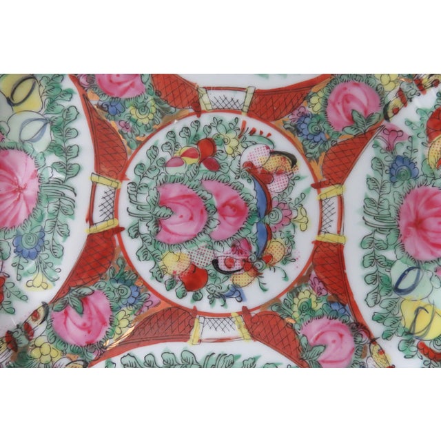 1950s Vintage Rose Medallion Japanese Porcelain Dish Decorated in Hong Kong For Sale - Image 5 of 6