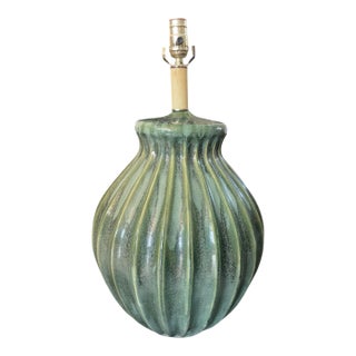 Vintage Large Mid Century Modern Ribbed Green Drip Glaze Ceramic Table Lamp For Sale