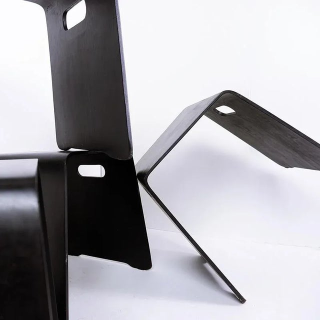 Measures : 53cmx41.5cm H:45cm Material : Wood