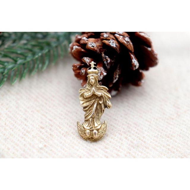 19.2k Gold Pendant For Sale - Image 5 of 6