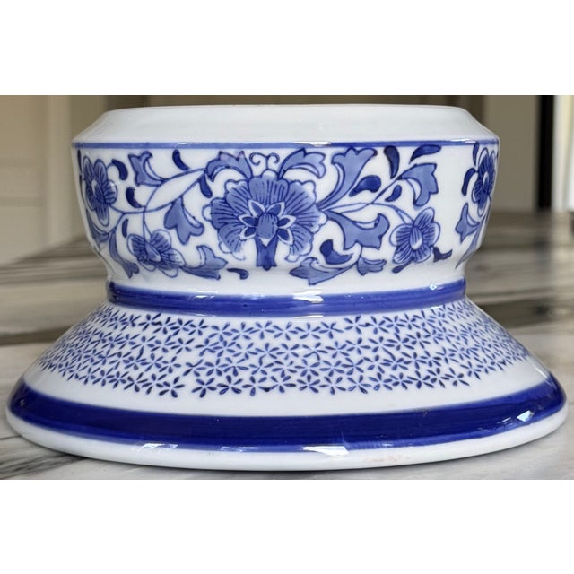 Blue & White Pedestal / Plinth for Cachepot For Sale - Image 4 of 12