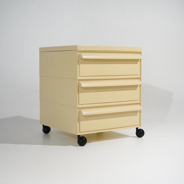 Vintage Chest of Drawers by Simon Fussell for Kartell, 1970s For Sale - Image 17 of 17
