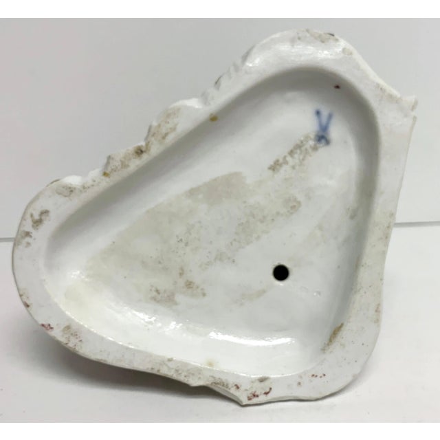 Traditional 19th Century Meissen Birdcage Grouping For Sale - Image 3 of 11